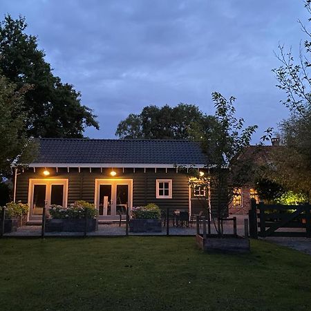 Flora'S B&B Landsmeer Exterior photo