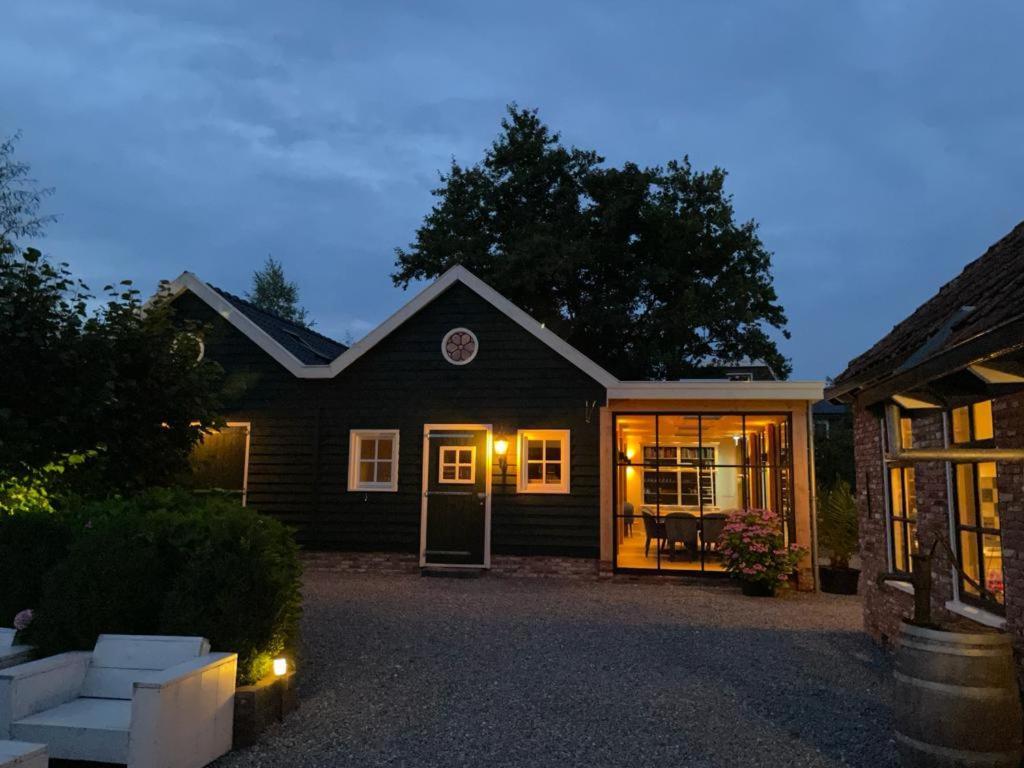 Flora'S B&B Landsmeer Exterior photo