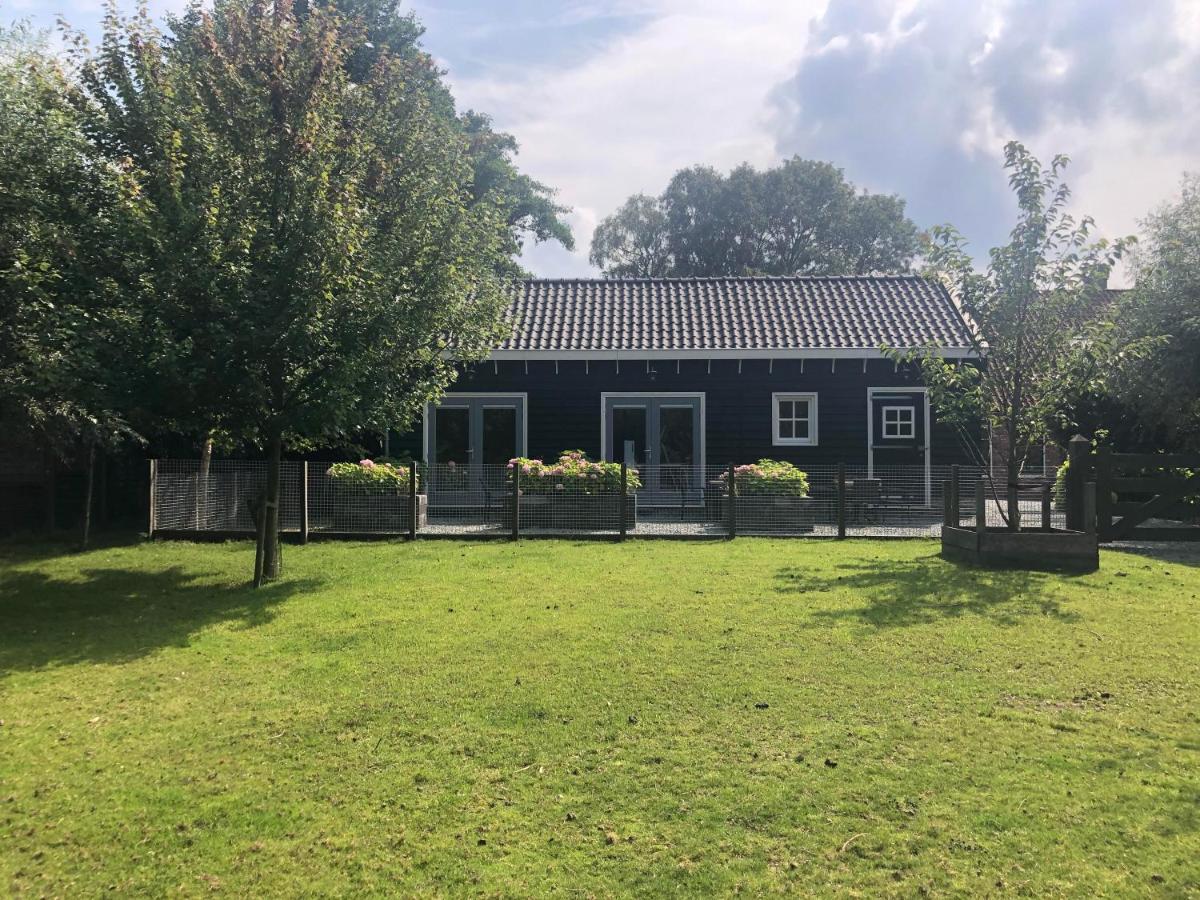 Flora'S B&B Landsmeer Exterior photo